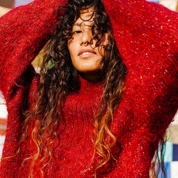 H&M | Red Fuzzy Crew Neck Oversized Sweater M - Picture 2 of 10